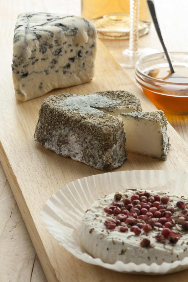 Quelles sont les caractéristiques esthétiques typiques des carreaux en tomettes ?